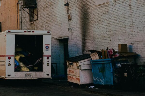 What to Consider Before Renting a Trailer for Rubbish Removal?